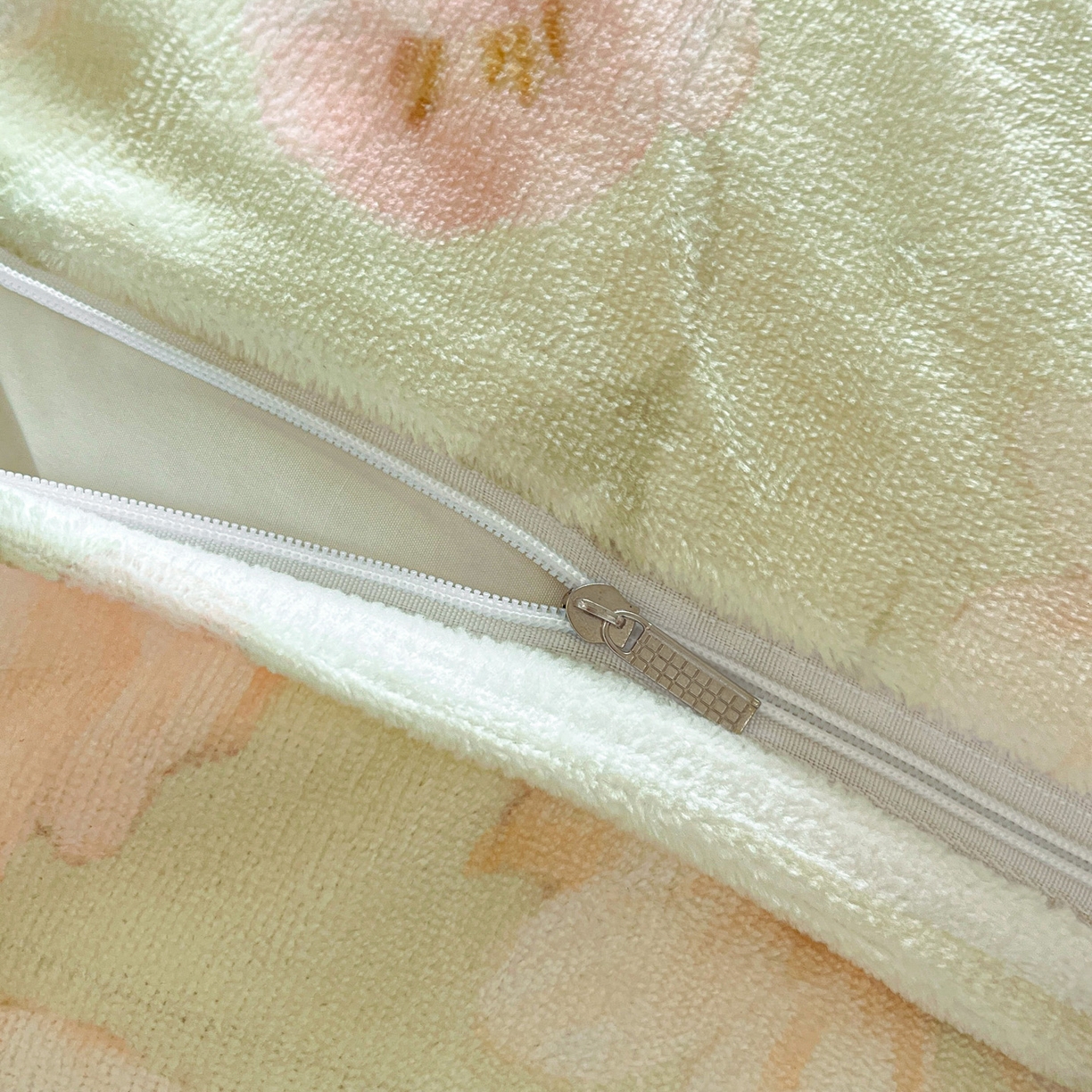 91家纺网 家纺一手货源 找家纺 如一 2025高克重牛奶绒印花三角针工艺四件套 清欢