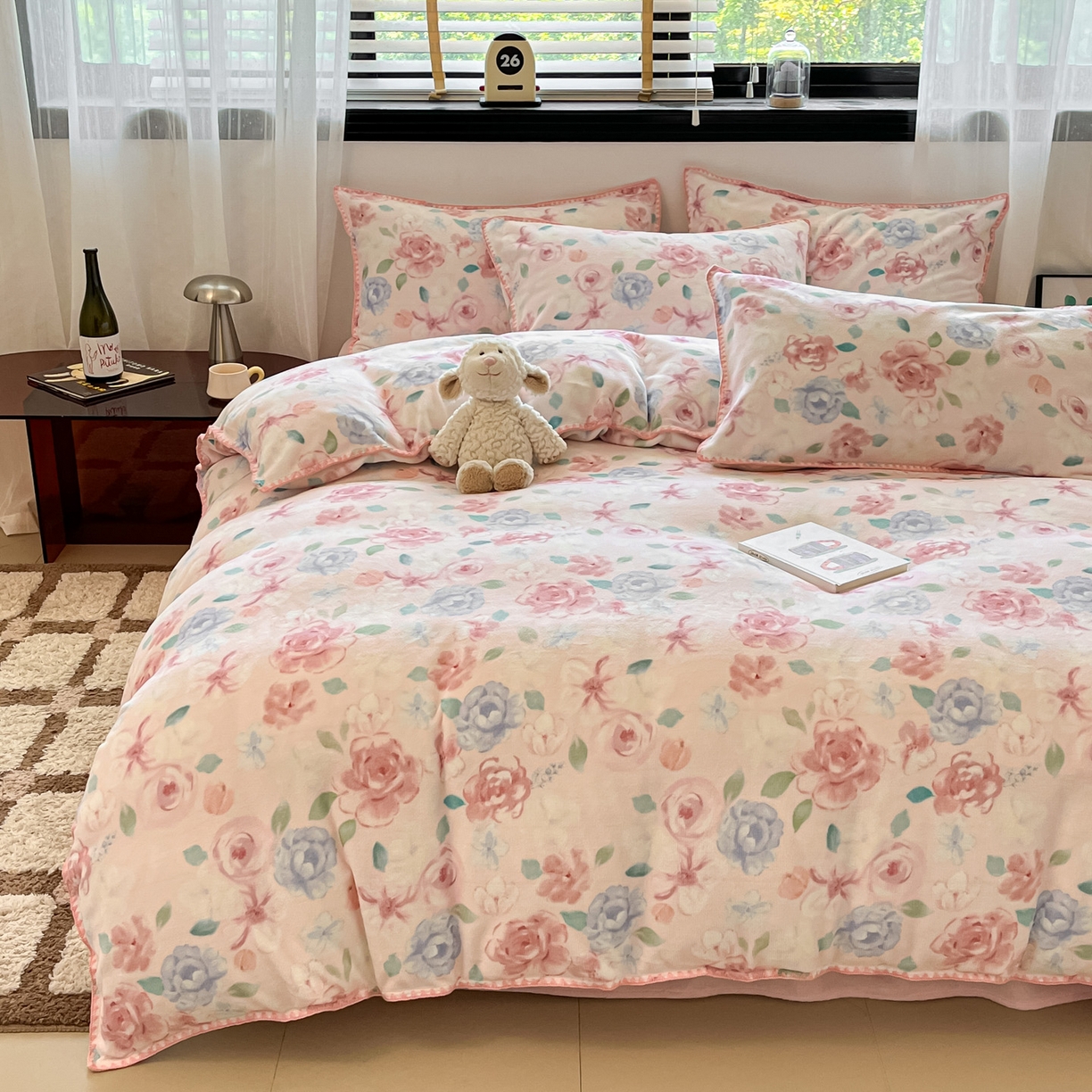 91家纺网 家纺一手货源 找家纺 如一 2025高克重牛奶绒印花三角针工艺四件套 薇朵