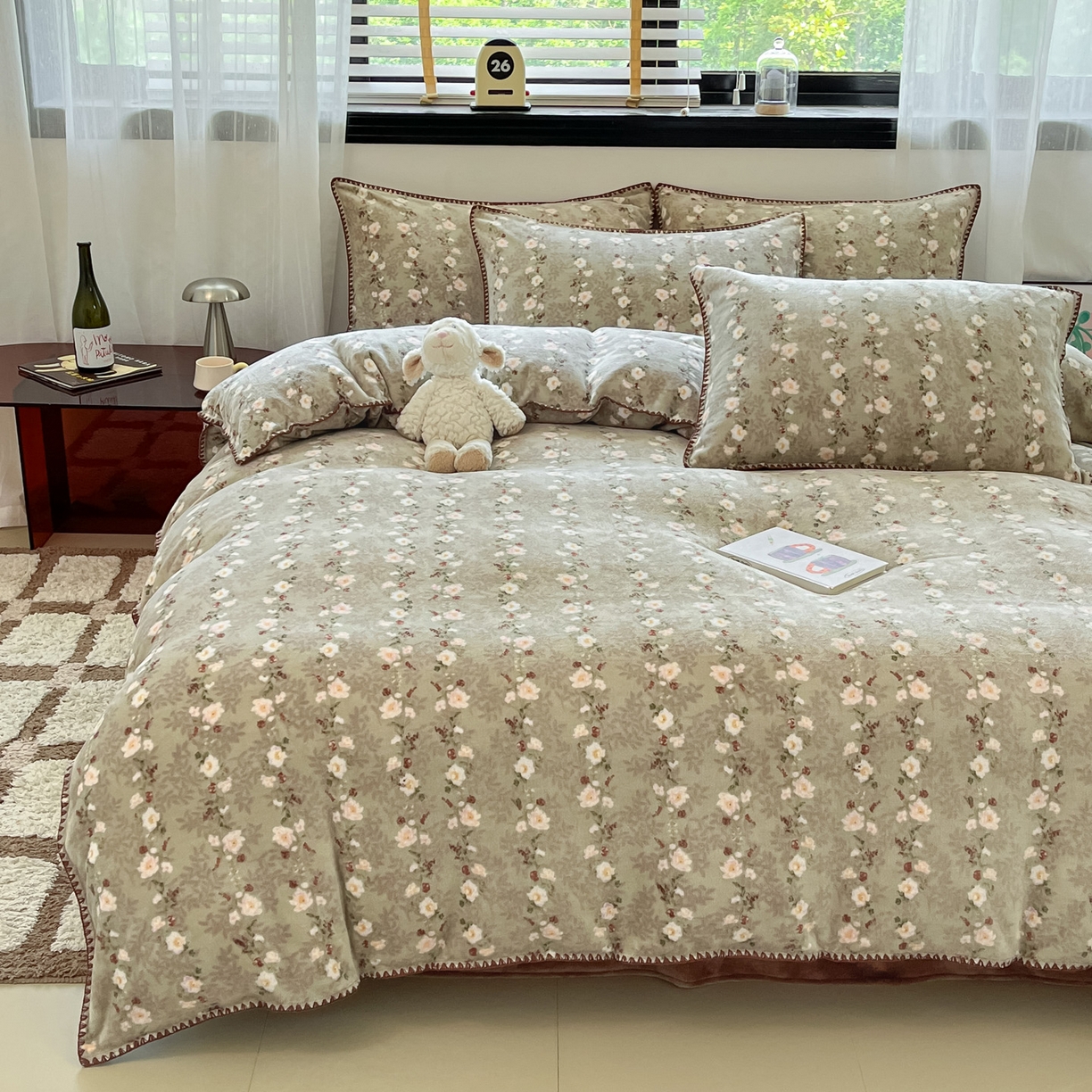 91家纺网 家纺一手货源 找家纺 如一 2025高克重牛奶绒印花三角针工艺四件套 香榭