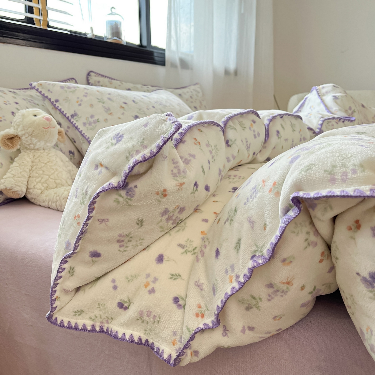 91家纺网 家纺一手货源 找家纺 如一 2025高克重牛奶绒印花三角针工艺四件套 芽青