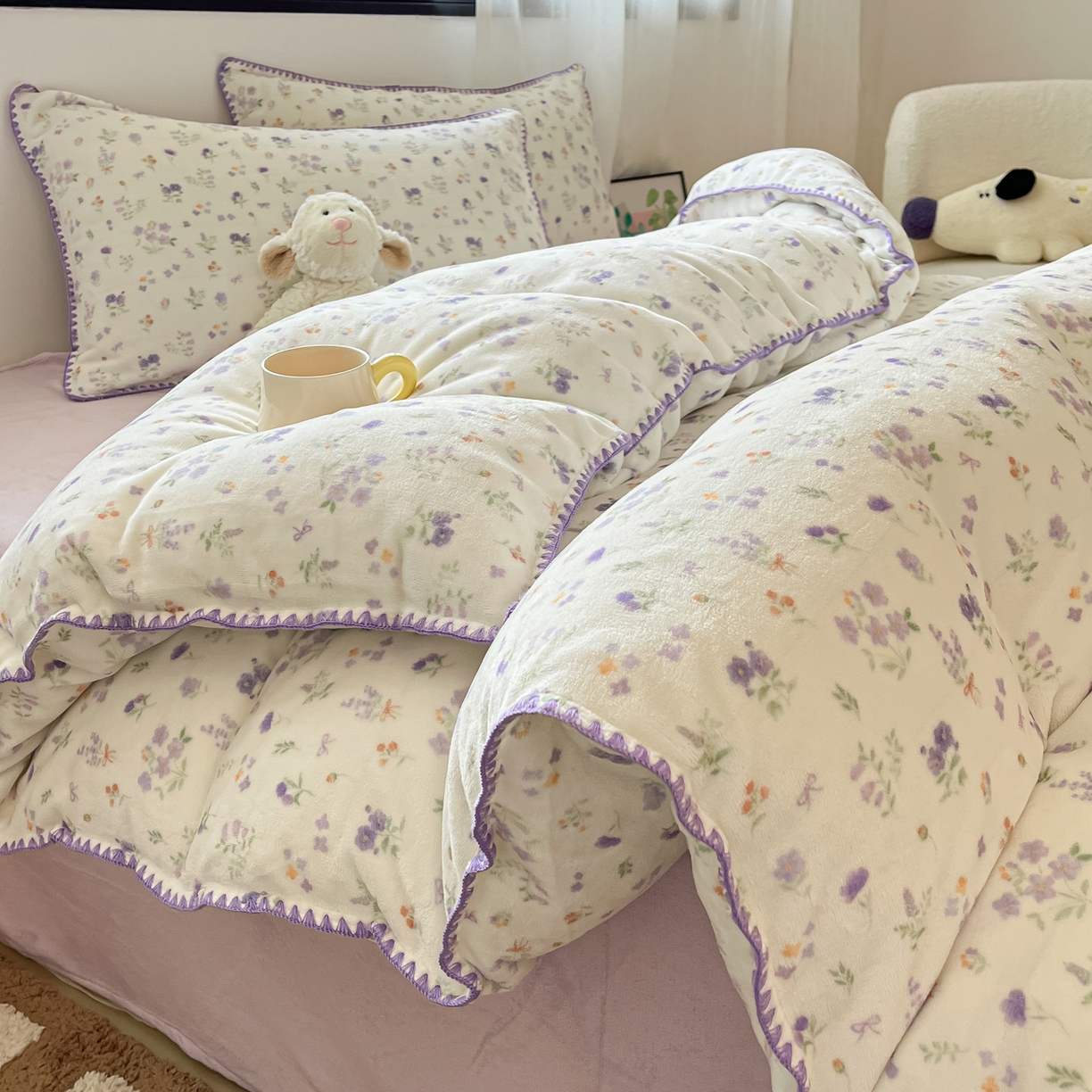 91家纺网 家纺一手货源 找家纺 如一 2025高克重牛奶绒印花三角针工艺四件套 芽青