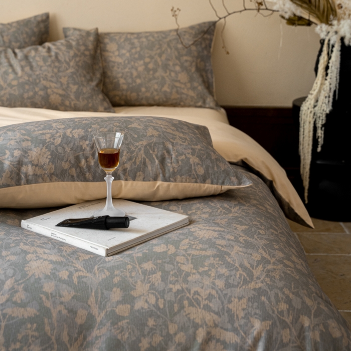 91家纺网 家纺一手货源 找家纺 眷恋家纺 2025新款全棉贡缎磨毛数码印花四件套 莳萝-绿