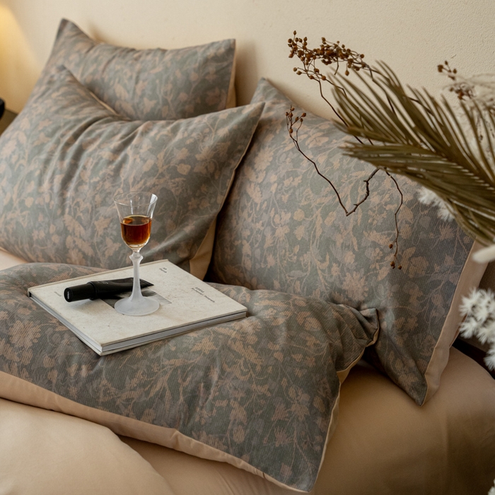 91家纺网 家纺一手货源 找家纺 眷恋家纺 2025新款全棉贡缎磨毛数码印花四件套 莳萝-绿