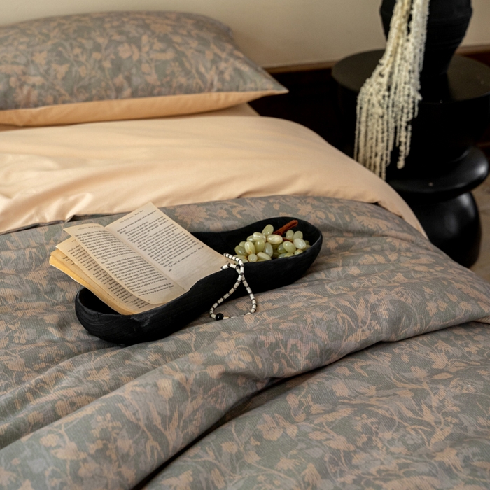 91家纺网 家纺一手货源 找家纺 眷恋家纺 2025新款全棉贡缎磨毛数码印花四件套 莳萝-绿