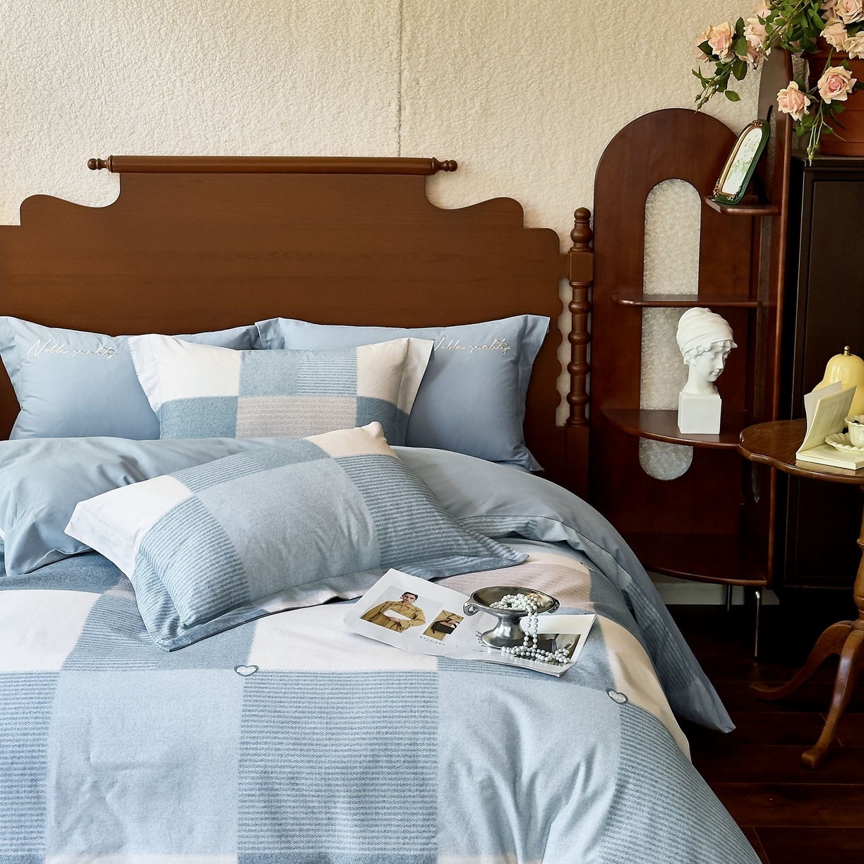 91家纺网 家纺一手货源 找家纺 由丽家纺 2025新款亲肤全棉纯棉磨毛印加绣四件套 沐弦-蓝