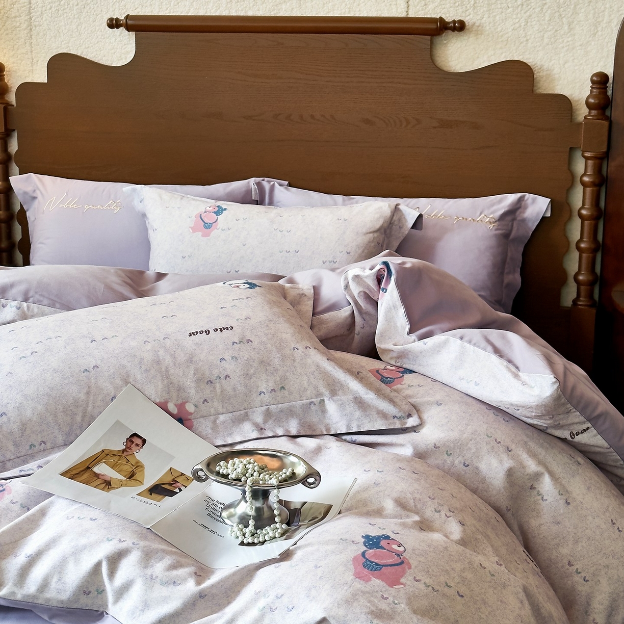 91家纺网 家纺一手货源 找家纺 由丽家纺 2025新款亲肤全棉纯棉磨毛印加绣四件套 幸福熊-米