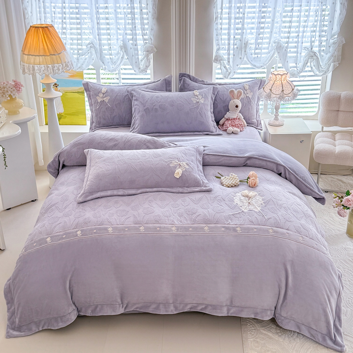 91家纺网 家纺一手货源 找家纺 （总）艾唯希家纺 2025新款韩版全消光雕花绒工艺四件套牛奶绒-郁金之恋