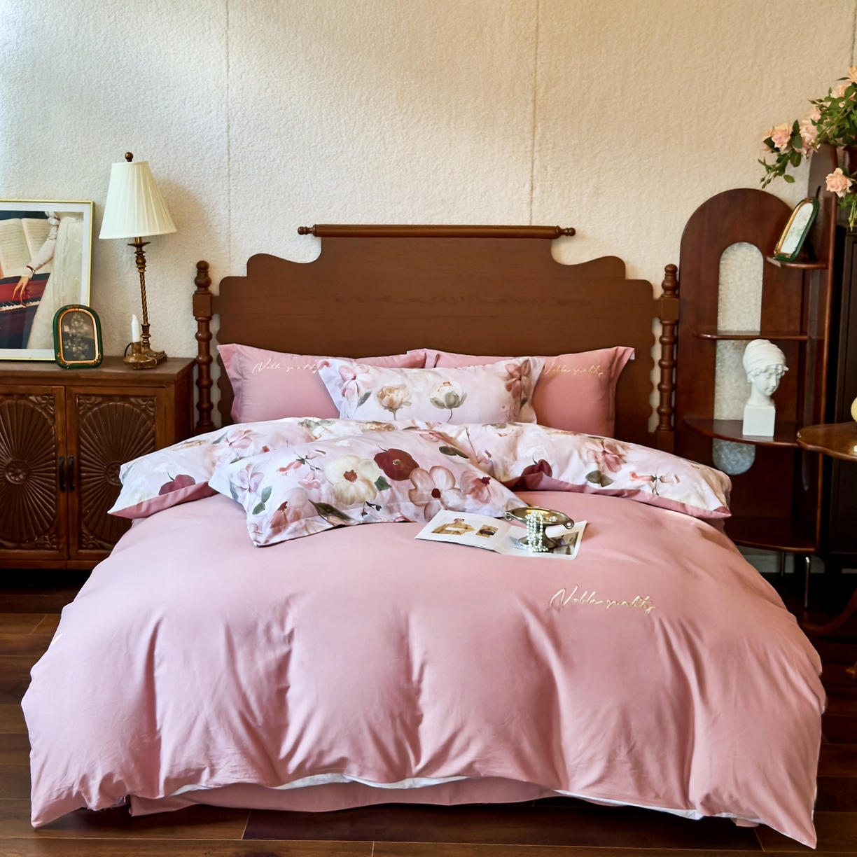 91家纺网 家纺一手货源 找家纺 由丽家纺 2025新款亲肤全棉纯棉磨毛印加绣四件套 鸢香-豆沙