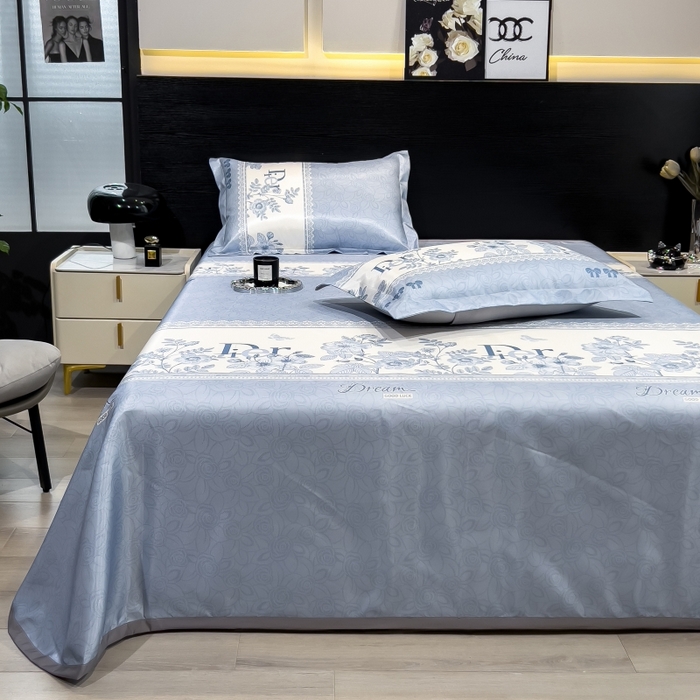 91家纺网 家纺一手货源 找家纺 梵克保罗 2025新款冰丝凉席床单款凉席三件套 凝光