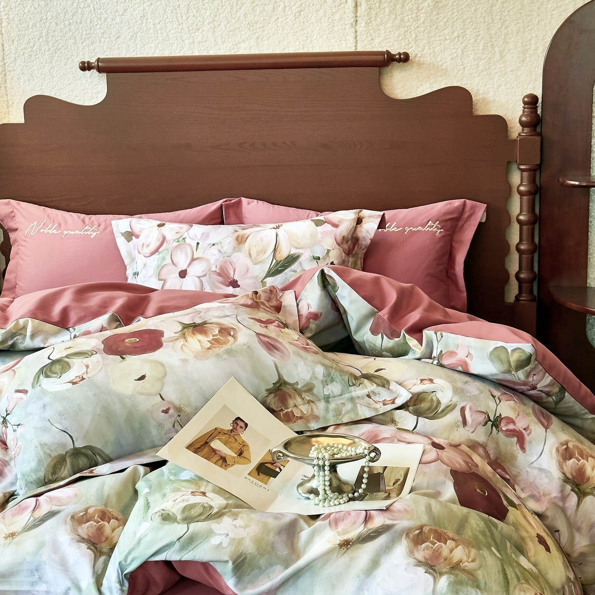 91家纺网 家纺一手货源 找家纺 由丽家纺 2025新款亲肤全棉纯棉磨毛印加绣四件套 鸢香-红