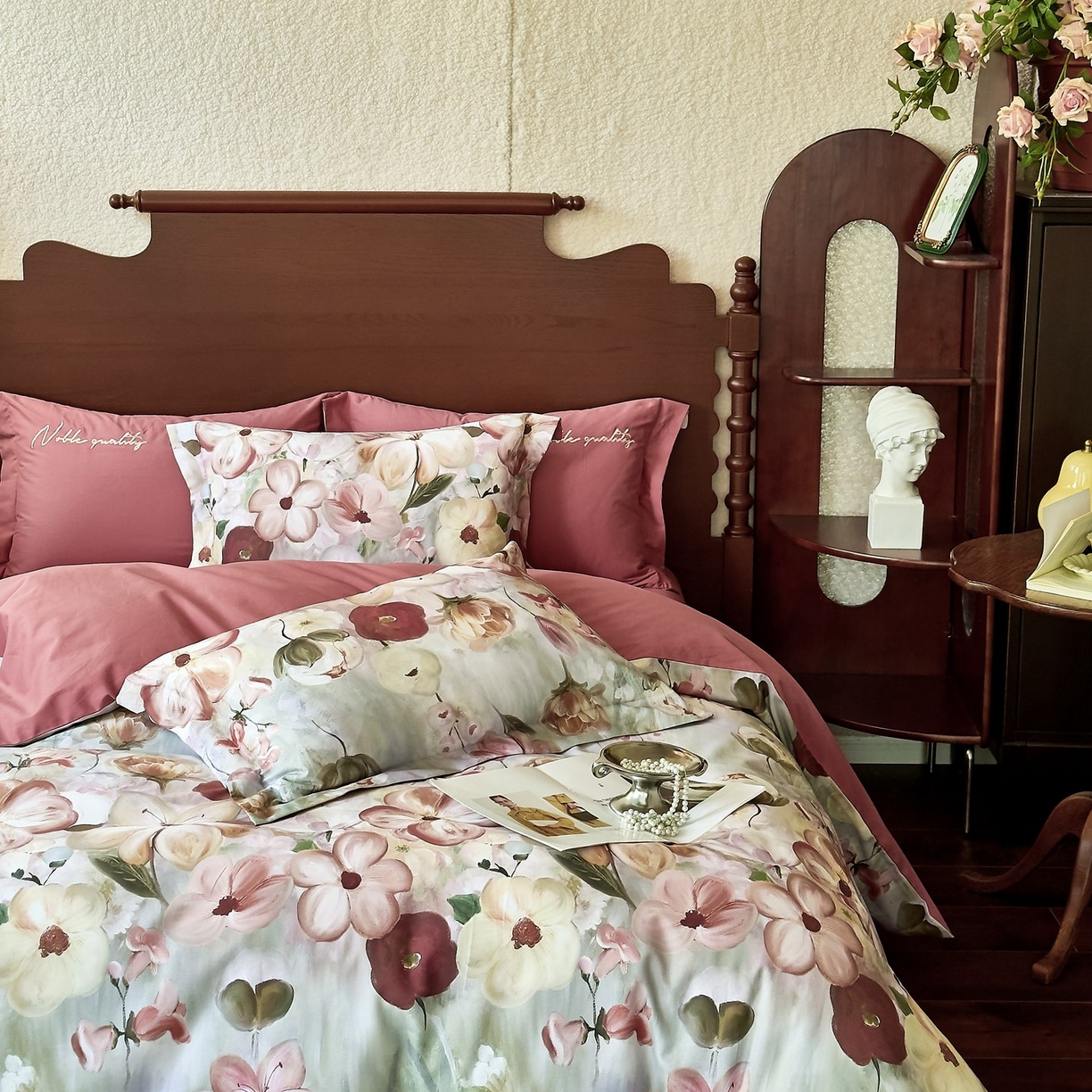 91家纺网 家纺一手货源 找家纺 由丽家纺 2025新款亲肤全棉纯棉磨毛印加绣四件套 鸢香-红