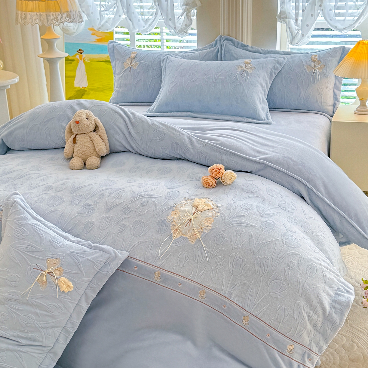 艾唯希家纺 2025新款韩版全消光雕花绒工艺四件套牛奶绒-郁金之恋 郁金之恋-蓝