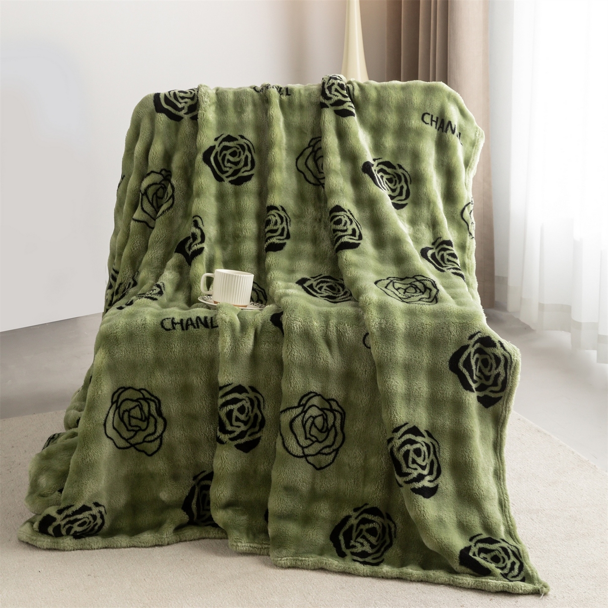 91家纺网 家纺一手货源 找家纺 （总）安琪家纺 2025新款爆品temu希音TK350g山茶花仿兔毛绒毯休闲大泡泡毯跨境外贸出口 