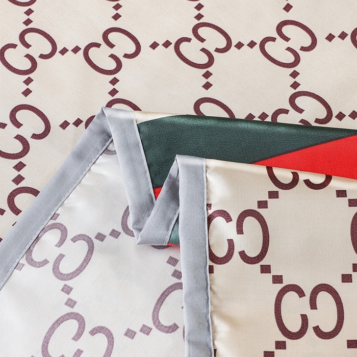 91家纺网 家纺一手货源 找家纺 梵克保罗 2025新款冰丝凉席床单款凉席三件套 小蜜蜂