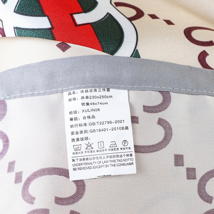 91家纺网 家纺一手货源 找家纺 梵克保罗 2025新款冰丝凉席床单款凉席三件套 小蜜蜂