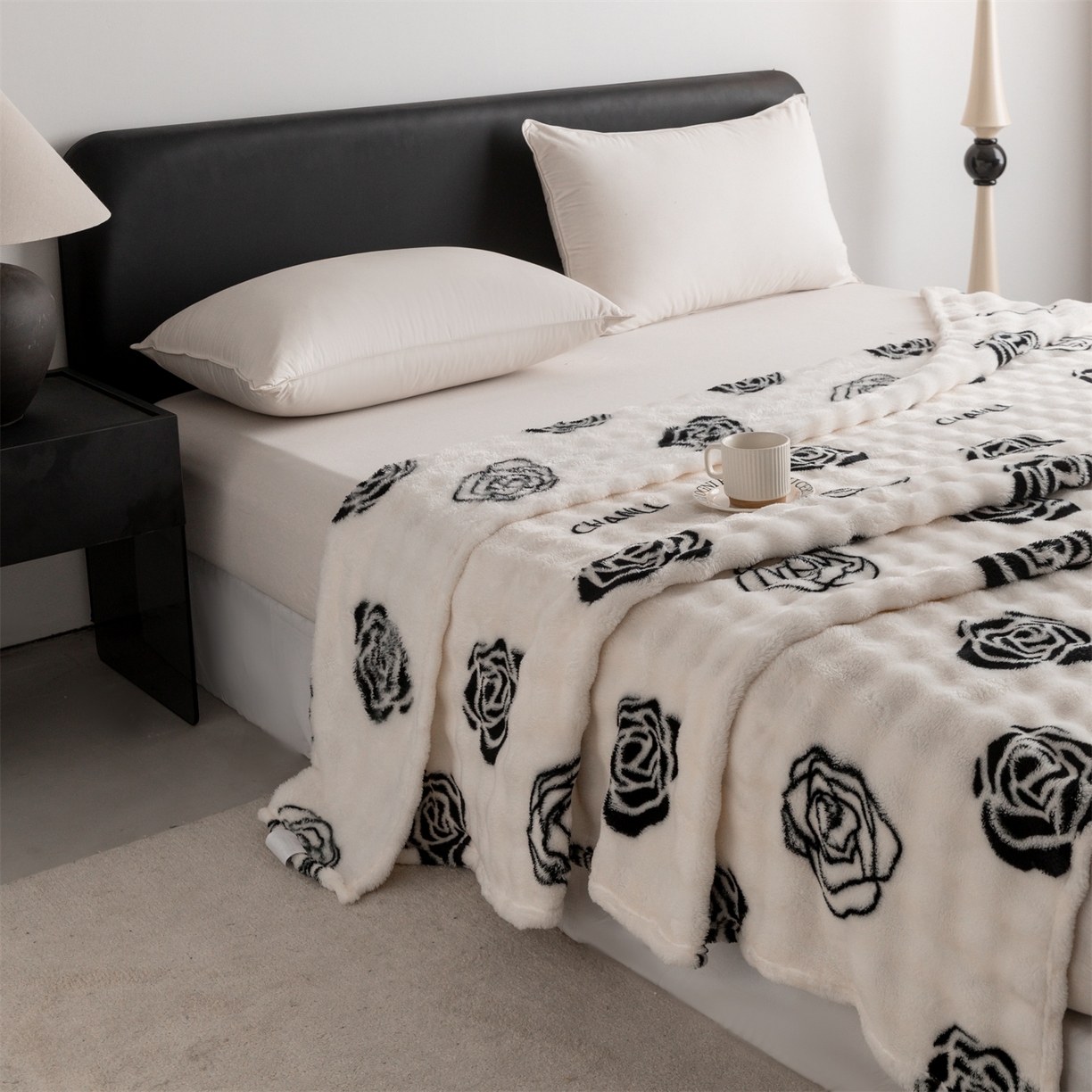 91家纺网 家纺一手货源 找家纺 （总）安琪家纺 2025新款爆品temu希音TK350g山茶花仿兔毛绒毯休闲大泡泡毯跨境外贸出口 