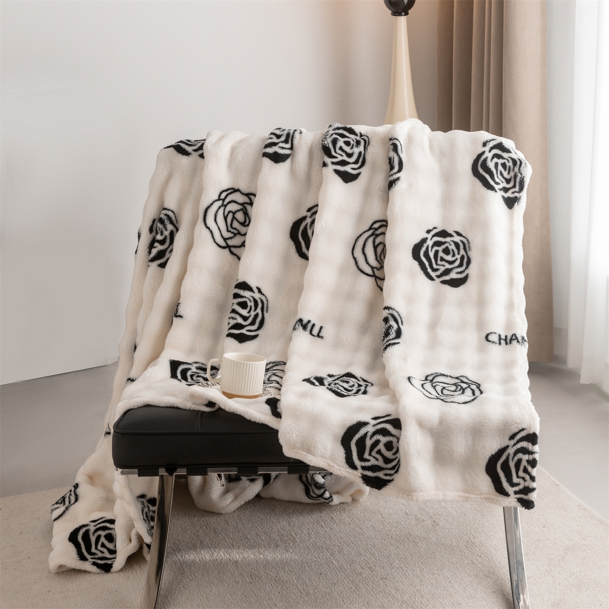 91家纺网 家纺一手货源 找家纺 （总）安琪家纺 2025新款爆品temu希音TK350g山茶花仿兔毛绒毯休闲大泡泡毯跨境外贸出口 