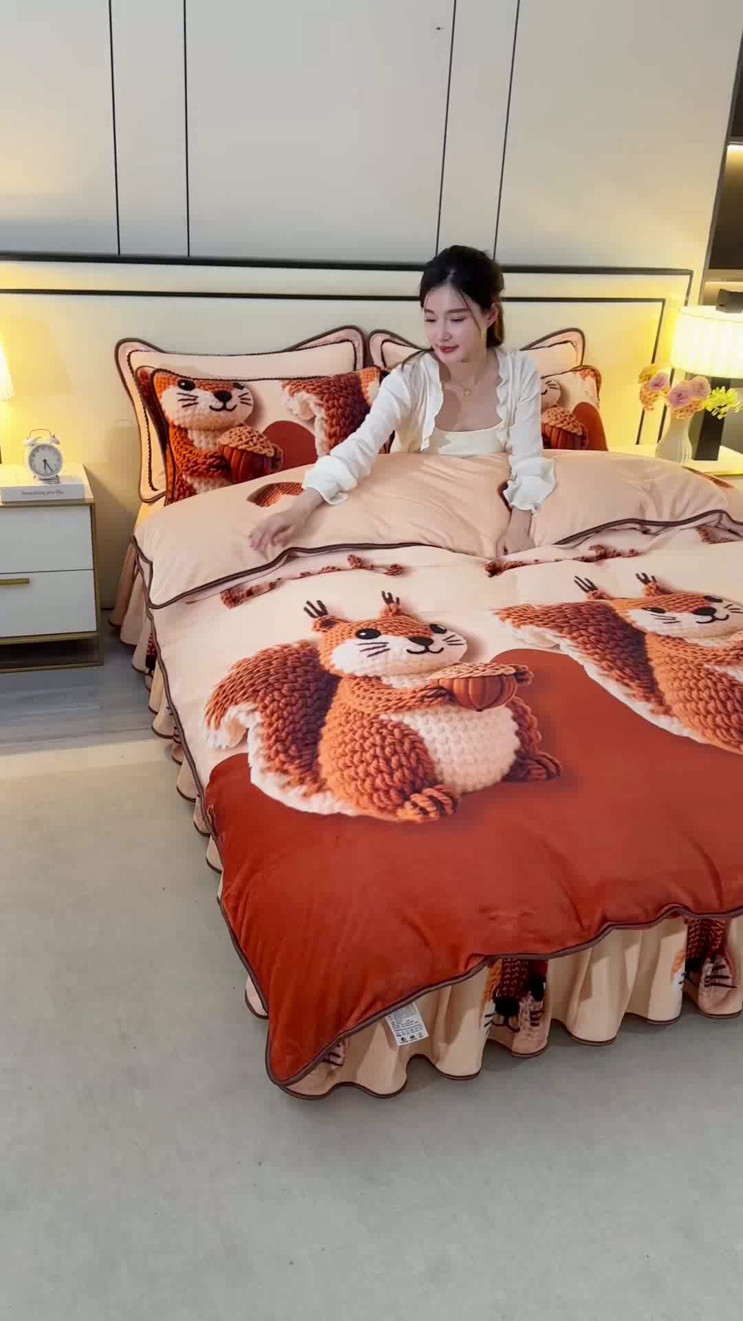 91家纺网 家纺一手货源 找家纺 雨洋2025新款加厚保暖8.5斤牛奶绒金貂婴儿绒四件套 三只松鼠