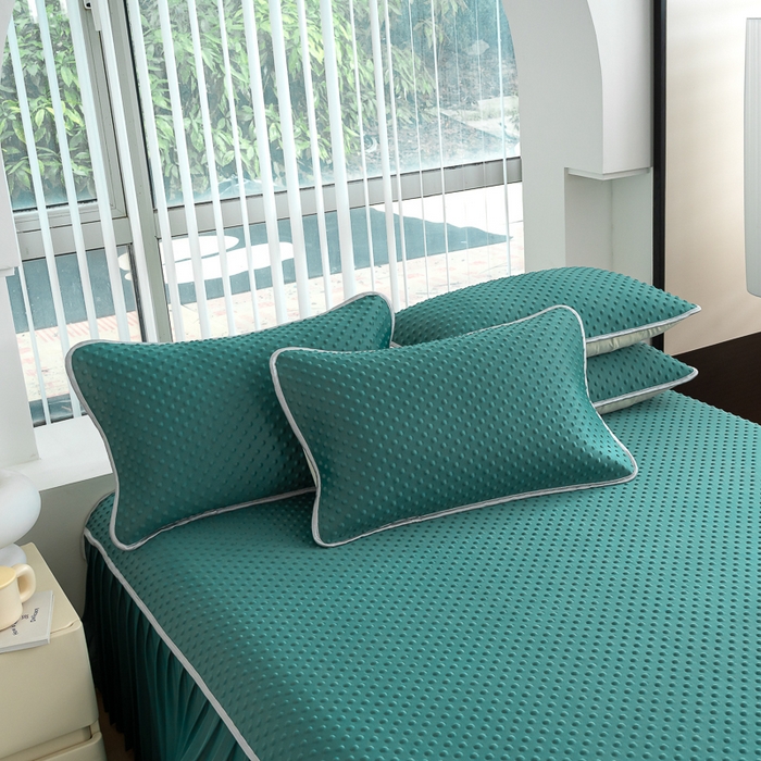 91家纺网 家纺一手货源 找家纺 梵克保罗 2025新款3D直播网红热款凉感丝冰豆豆三明治复合床裙款凉席三件套 墨绿