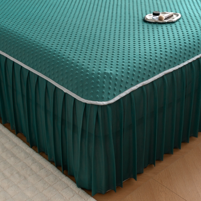 91家纺网 家纺一手货源 找家纺 梵克保罗 2025新款3D直播网红热款凉感丝冰豆豆三明治复合床裙款凉席三件套 墨绿