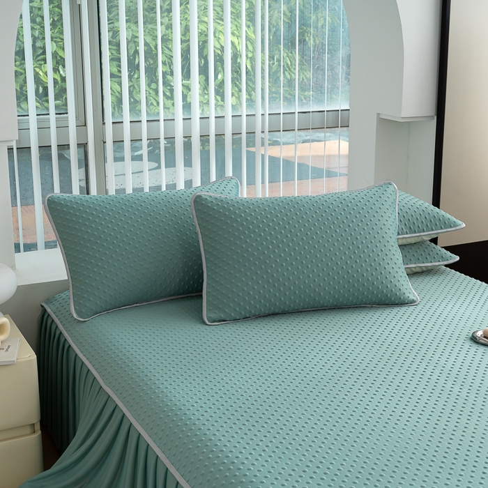 91家纺网 家纺一手货源 找家纺 梵克保罗 2025新款3D直播网红热款凉感丝冰豆豆三明治复合床裙款凉席三件套 果绿