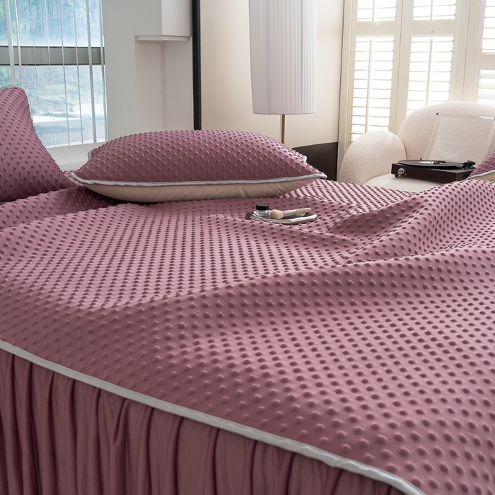 91家纺网 家纺一手货源 找家纺 梵克保罗 2025新款3D直播网红热款凉感丝冰豆豆三明治复合床裙款凉席三件套 香芋紫