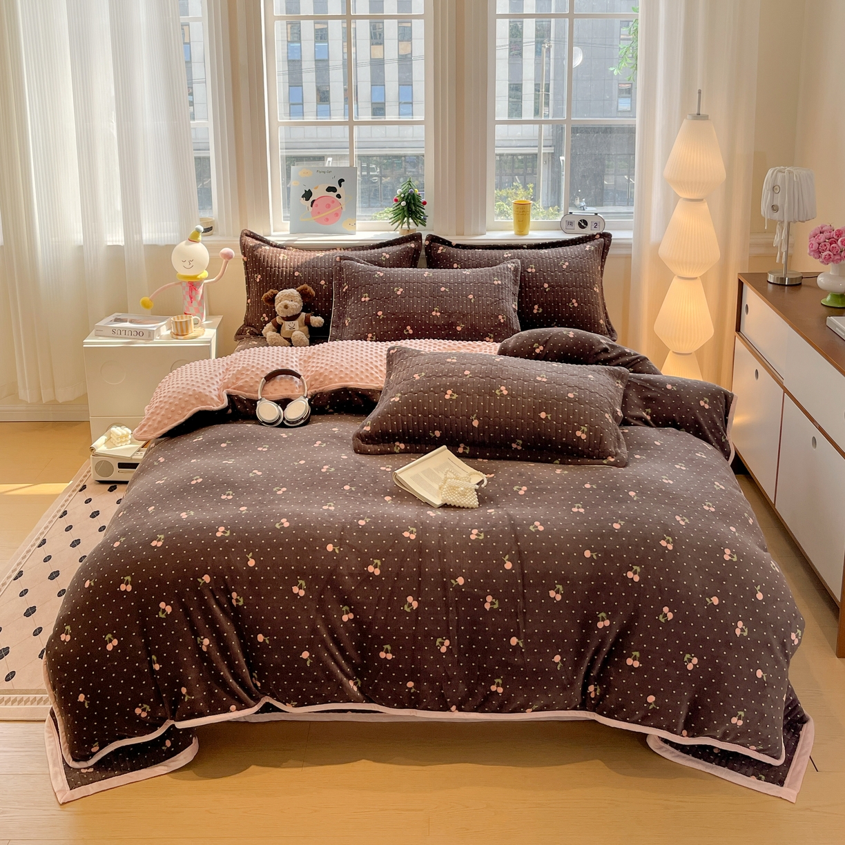 91家纺网 家纺一手货源 找家纺 （总）元熙 2025新款印花小清新韩国绒牛奶绒豆豆床盖四件套