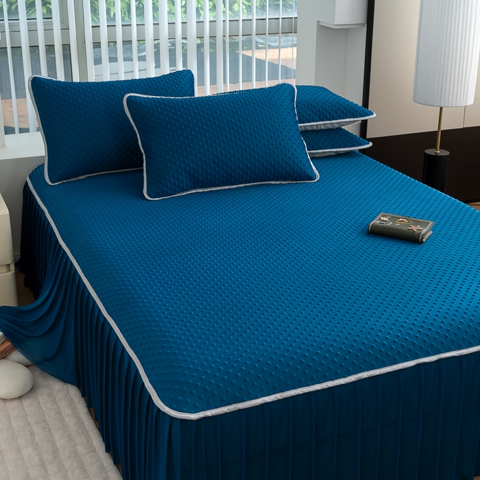 91家纺网 家纺一手货源 找家纺 梵克保罗 2025新款3D直播网红热款凉感丝冰豆豆三明治复合床裙款凉席三件套 孔雀蓝