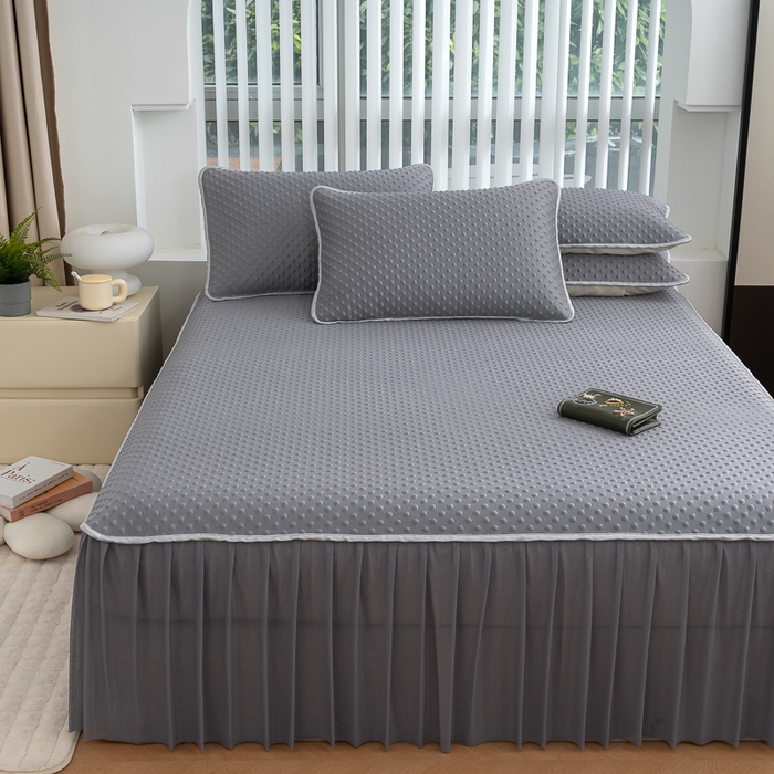 91家纺网 家纺一手货源 找家纺 （总）梵克保罗 2025新款3D直播网红热款凉感丝冰豆豆三明治复合床裙款凉席三件套