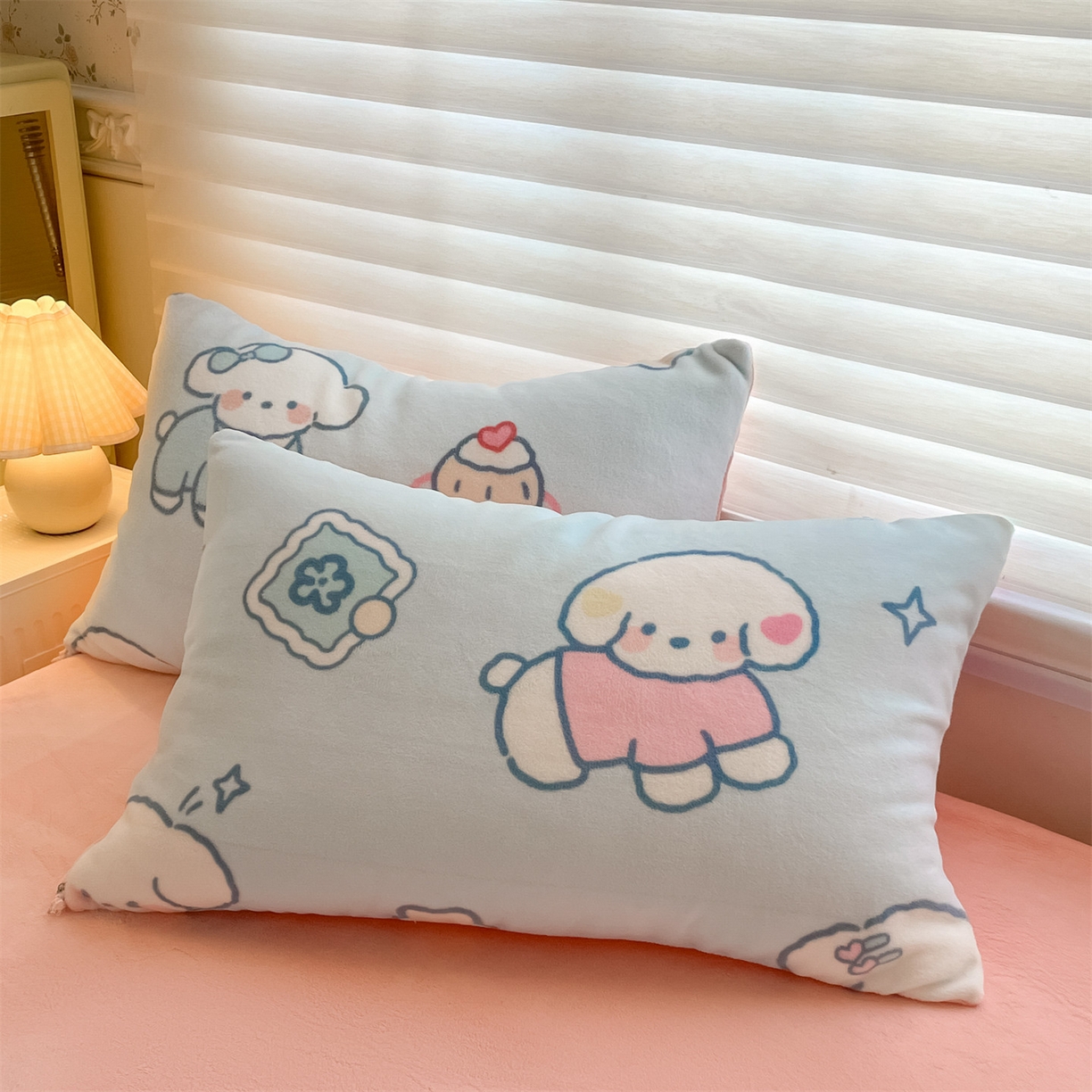 91家纺网 家纺一手货源 找家纺 美澳家纺 2025新款190克加厚牛奶绒印花四件套 奶油大耳狗