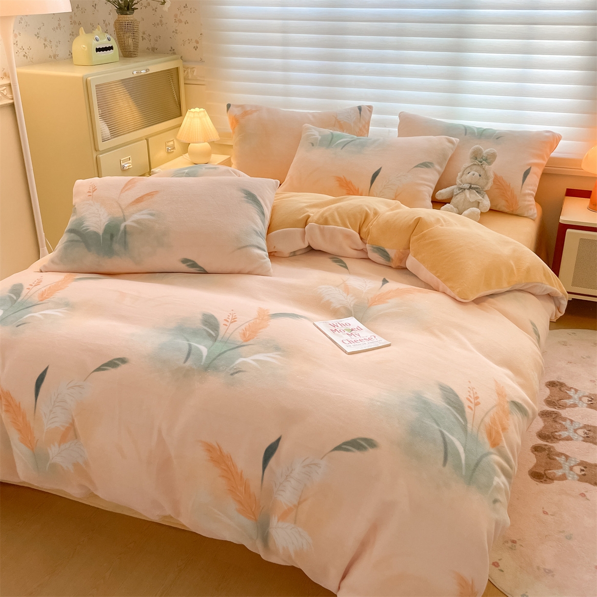 91家纺网 家纺一手货源 找家纺 美澳家纺 2025新款190克加厚牛奶绒印花四件套 繁华