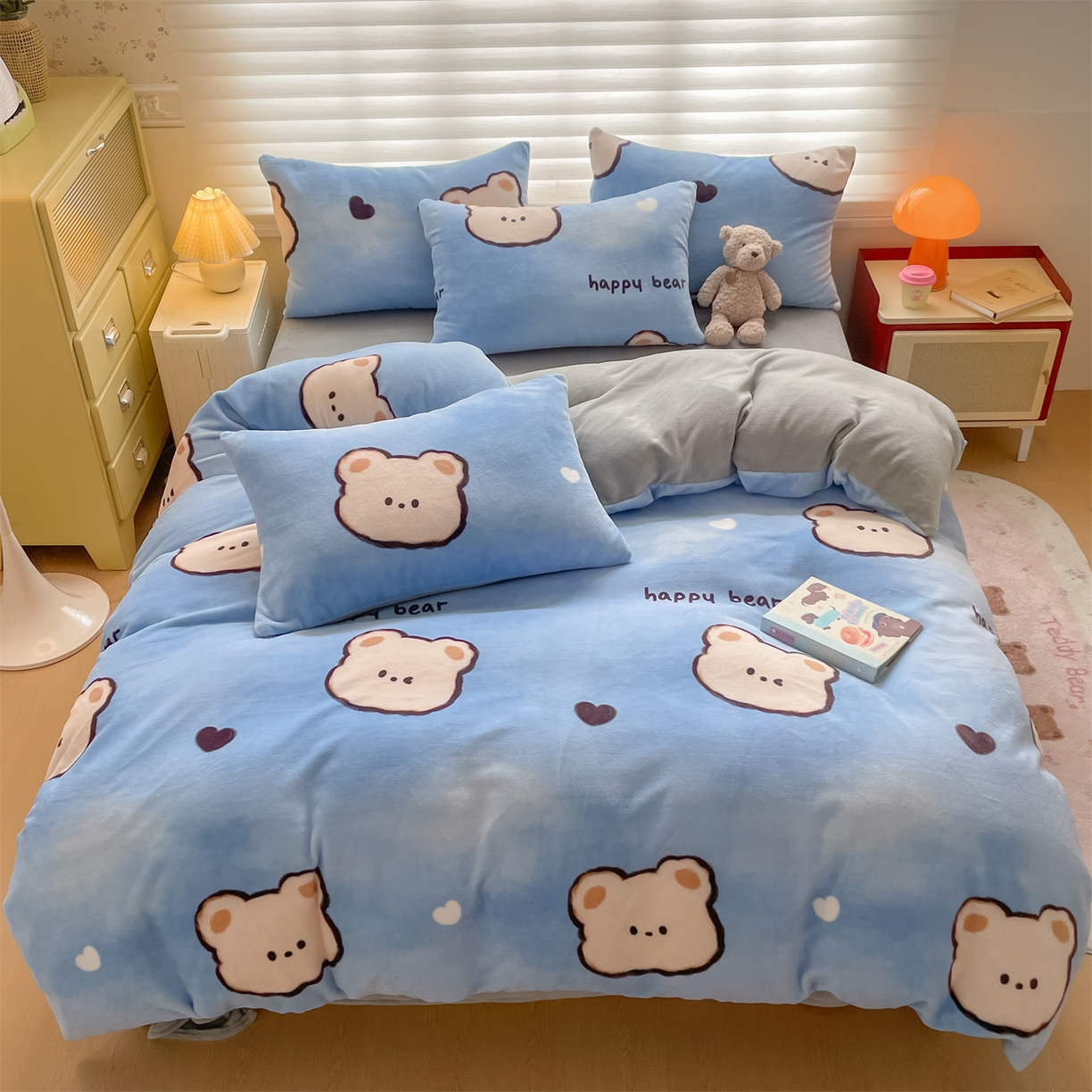 91家纺网 家纺一手货源 找家纺 美澳家纺 2025新款190克加厚牛奶绒印花四件套 调皮熊