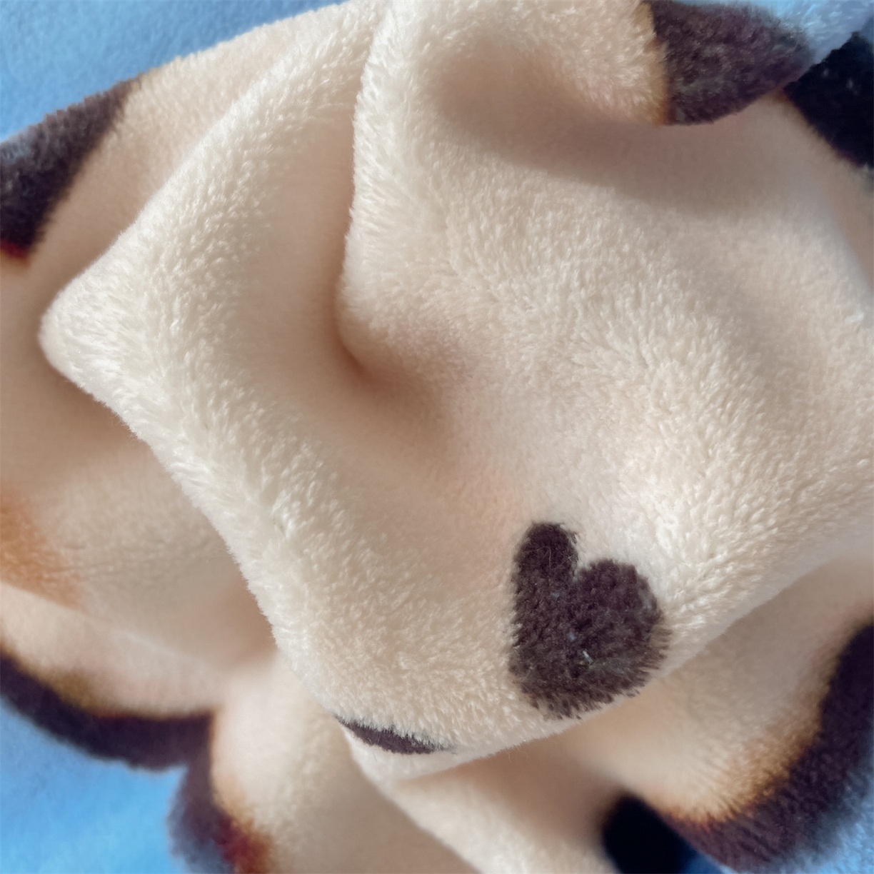 91家纺网 家纺一手货源 找家纺 美澳家纺 2025新款190克加厚牛奶绒印花四件套 调皮熊