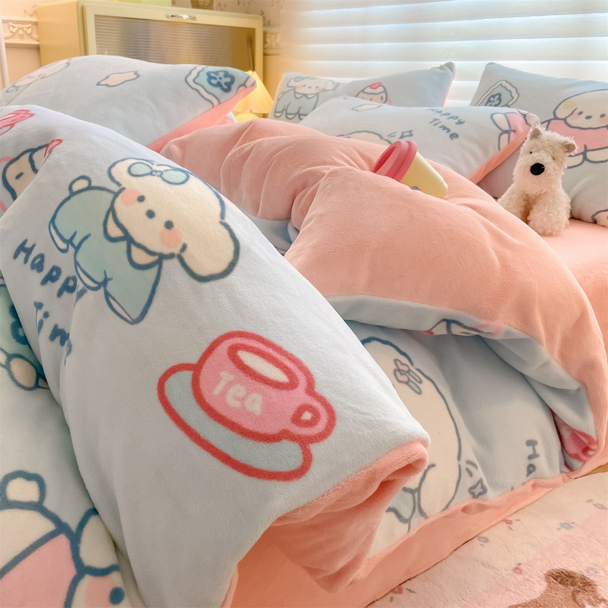 美澳家纺 2025新款190克加厚牛奶绒印花四件套 奶油大耳狗