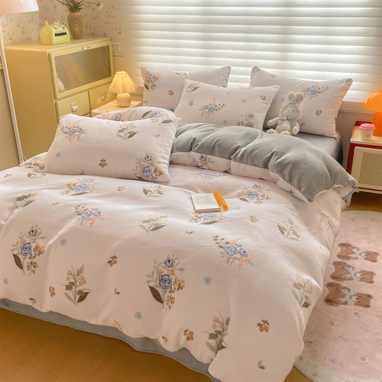 91家纺网 家纺一手货源 找家纺 美澳家纺 2025新款190克加厚牛奶绒印花四件套 花期