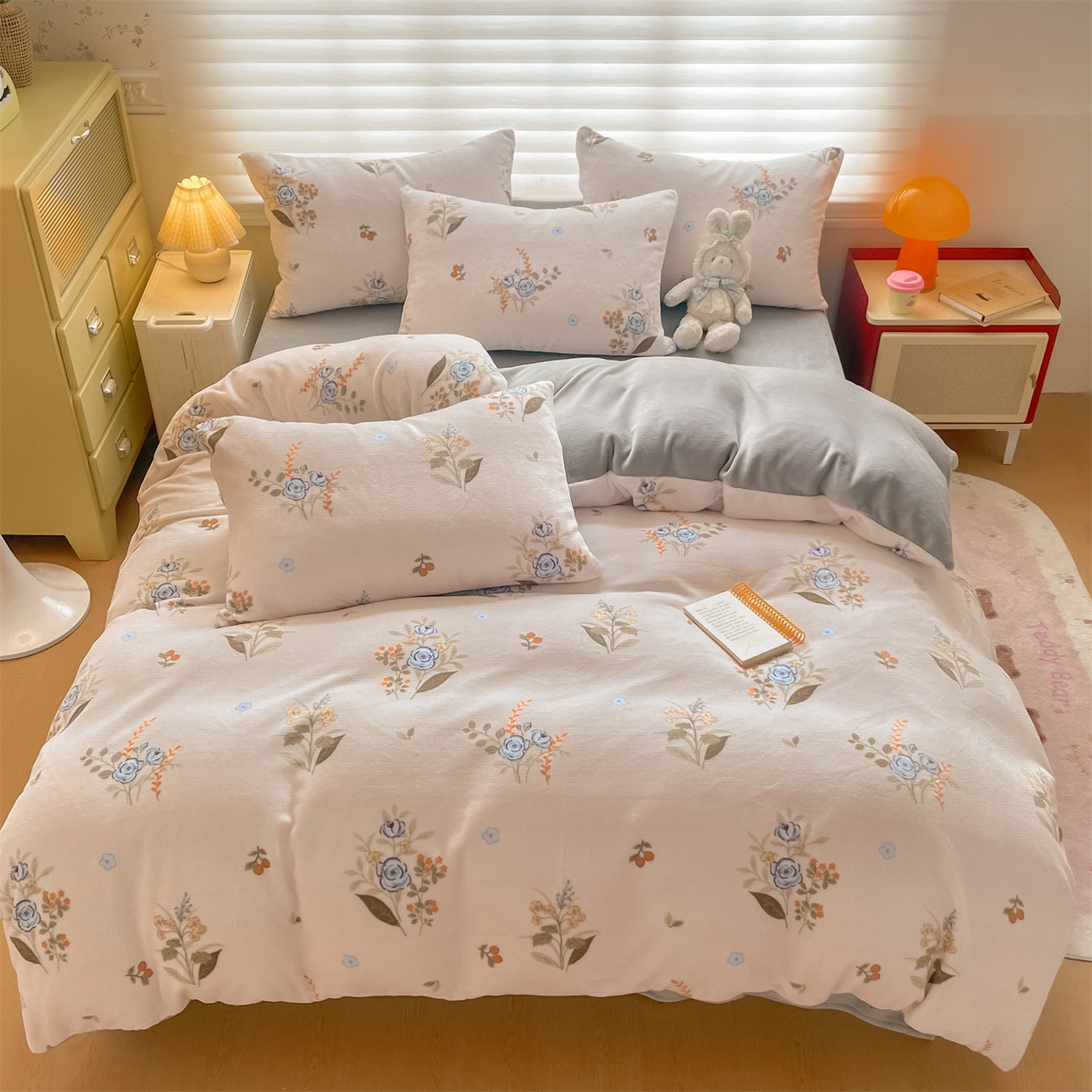 91家纺网 家纺一手货源 找家纺 美澳家纺 2025新款190克加厚牛奶绒印花四件套 花期