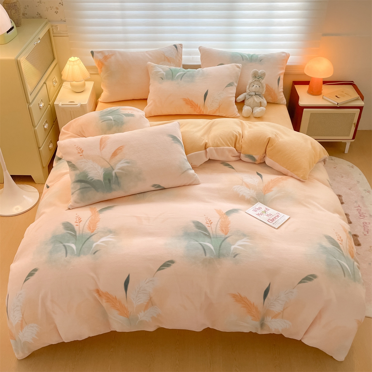 91家纺网 家纺一手货源 找家纺 美澳家纺 2025新款190克加厚牛奶绒印花四件套 繁华