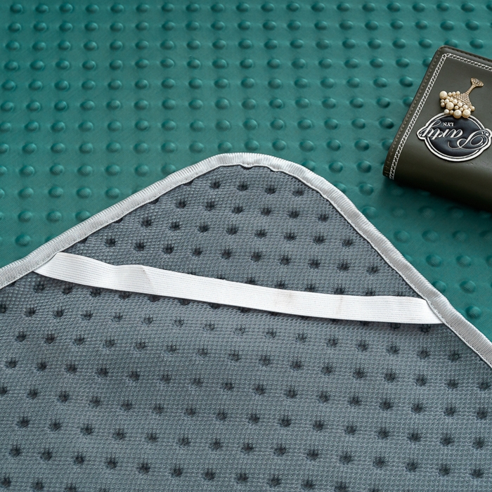 91家纺网 家纺一手货源 找家纺 梵克保罗 2025新款3D轻奢风直播网红热款凉感丝冰豆豆三明治复合床单款凉席两件套三件套 墨绿