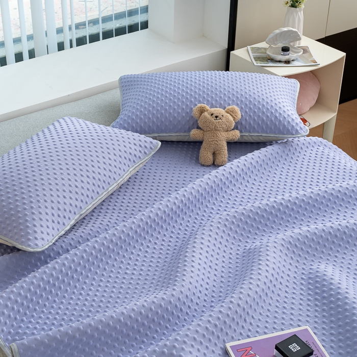 91家纺网 家纺一手货源 找家纺 梵克保罗 2025新款3D轻奢风直播网红热款凉感丝冰豆豆三明治复合床单款凉席两件套三件套 熏衣紫