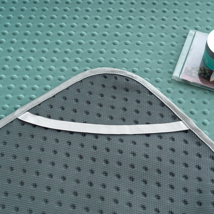 91家纺网 家纺一手货源 找家纺 梵克保罗 2025新款3D轻奢风直播网红热款凉感丝冰豆豆三明治复合床单款凉席两件套三件套 果绿