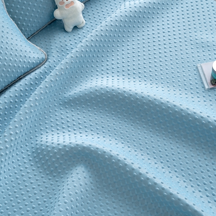 91家纺网 家纺一手货源 找家纺 梵克保罗 2025新款3D轻奢风直播网红热款凉感丝冰豆豆三明治复合床单款凉席两件套三件套 天空蓝