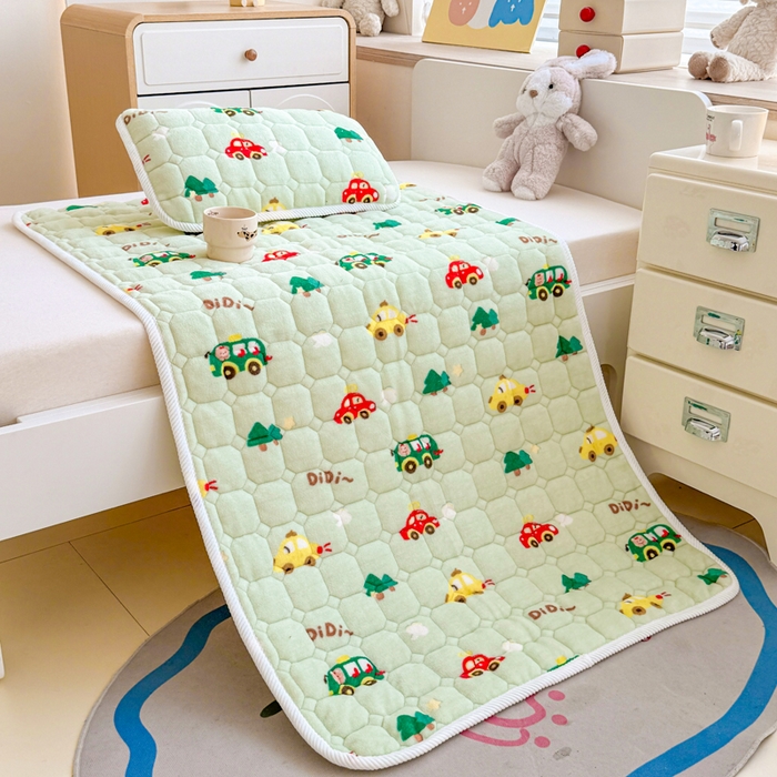 91家纺网 家纺一手货源 找家纺 禧缘家纺（原梦想家） 2025新款儿童牛奶绒夹棉床垫（可定制） 巴士宝贝