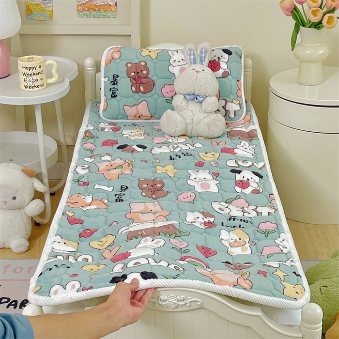 91家纺网 家纺一手货源 找家纺 禧缘家纺（原梦想家） 2025新款儿童牛奶绒夹棉床垫（可定制） 动物派对