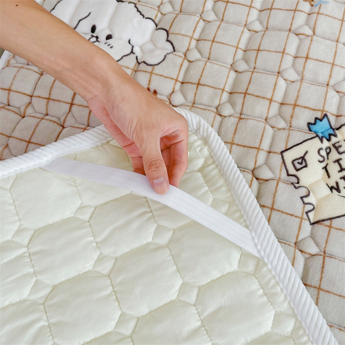 91家纺网 家纺一手货源 找家纺 禧缘家纺（原梦想家） 2025新款儿童牛奶绒夹棉床垫（可定制） 好伙伴