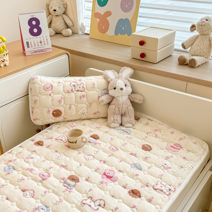 91家纺网 家纺一手货源 找家纺 禧缘家纺（原梦想家） 2025新款儿童牛奶绒夹棉床垫（可定制） 欢乐时光