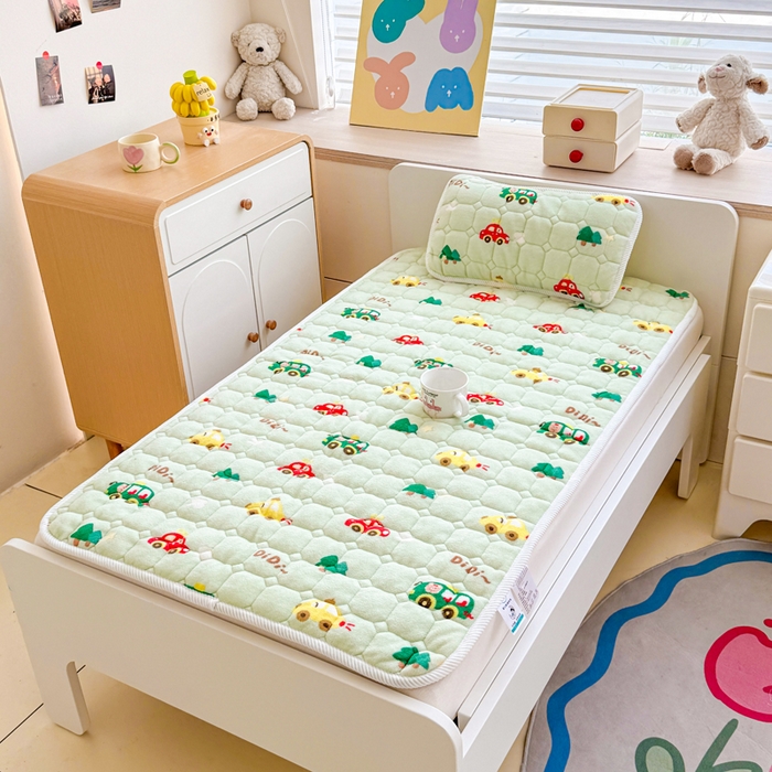 91家纺网 家纺一手货源 找家纺 禧缘家纺（原梦想家） 2025新款儿童牛奶绒夹棉床垫（可定制） 巴士宝贝