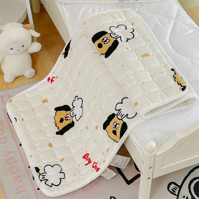 91家纺网 家纺一手货源 找家纺 禧缘家纺（原梦想家） 2025新款儿童牛奶绒夹棉床垫（可定制） 厨师小狗