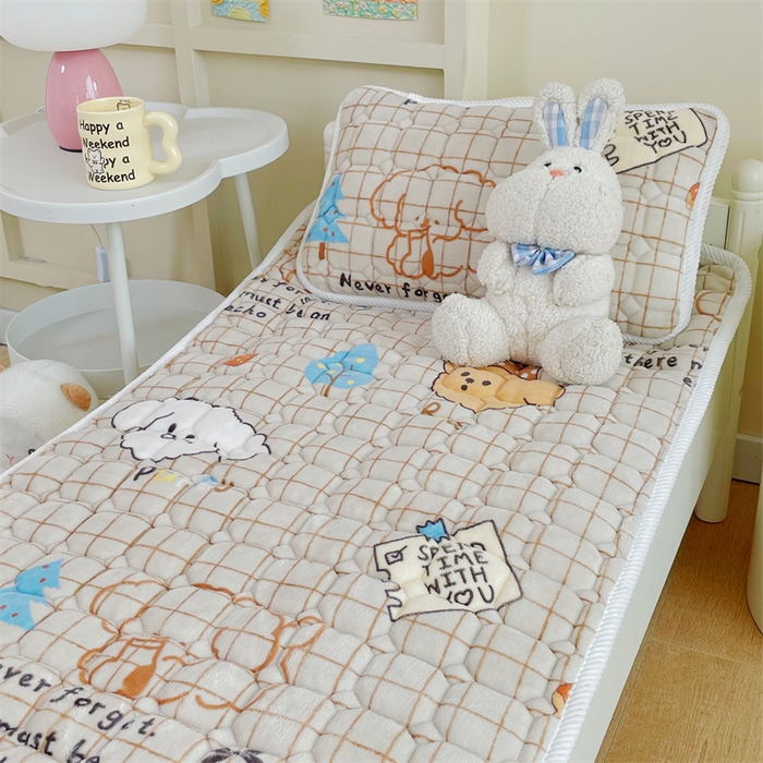 91家纺网 家纺一手货源 找家纺 禧缘家纺（原梦想家） 2025新款儿童牛奶绒夹棉床垫（可定制） 好伙伴