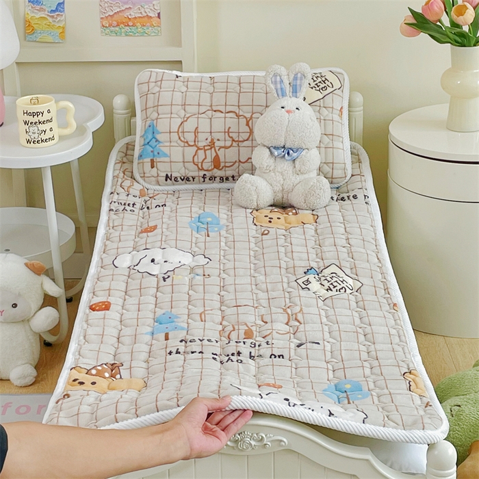 91家纺网 家纺一手货源 找家纺 禧缘家纺（原梦想家） 2025新款儿童牛奶绒夹棉床垫（可定制） 好伙伴