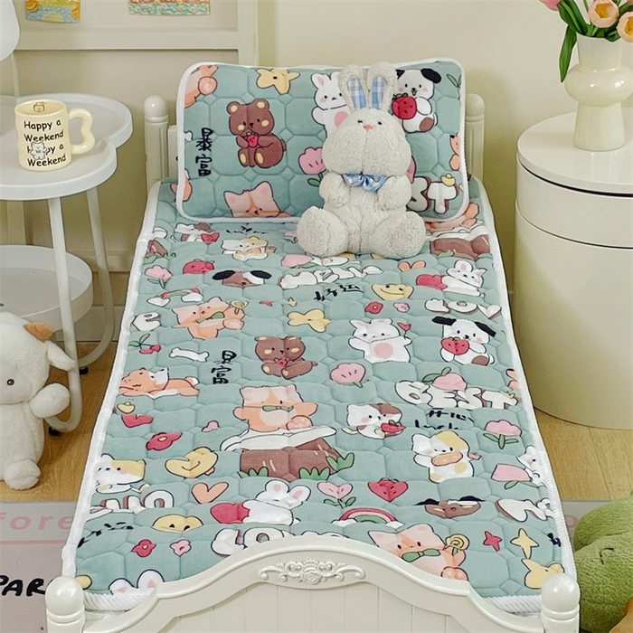 91家纺网 家纺一手货源 找家纺 禧缘家纺（原梦想家） 2025新款儿童牛奶绒夹棉床垫（可定制） 动物派对